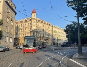 prague public transit bus electric